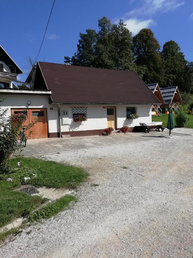 Apartma Pr' Vok Lesce  Eksteriør billede